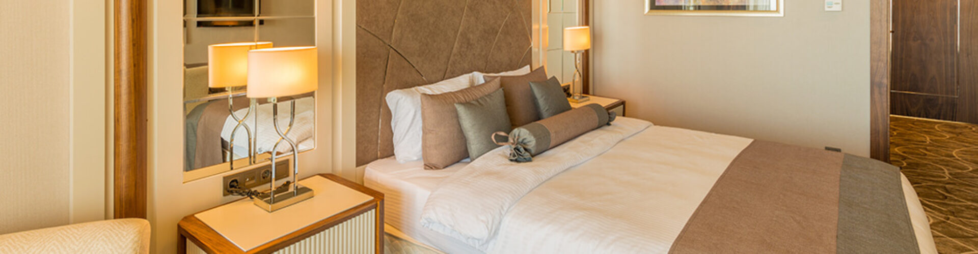 room-detail-one-3-1920x500